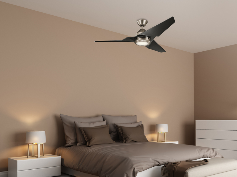 Deckenventilator JADE mit Licht und Fernbedienung, Schwarz-Silber, Ø 152cm