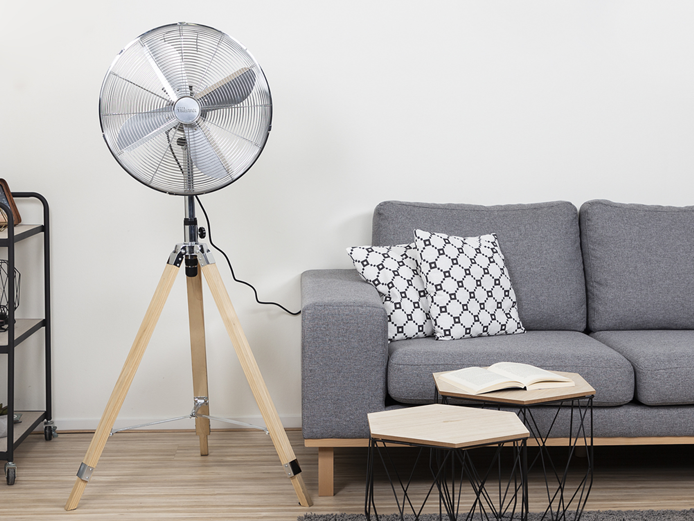 Ventilateur sur pied oscillant RETRO DESIGN trépied en bois - ventilateur debout - Photo 9/10