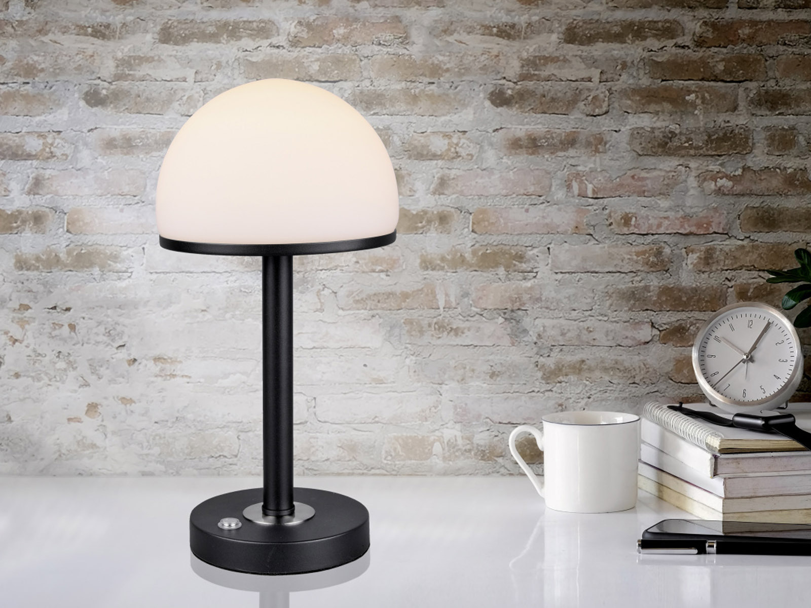 MJ PREMIER Tischlampen Kabellos Aufladbar, grüne Glas Nachttischlampe | Dekorative Tischleuchte Touch Dimmung Glas Leuchte mit Helligkeitsspeicher MJ PREMIER Tischlampen Kabellos Aufladbar, grüne Glas Nachttischlampe | Dekorative Tischleuchte Touch Dimmung Glas Leuchte mit Helligkeitsspeicher
